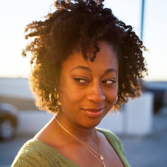 Meet your Posher, Crystal - Picture 1 of 1